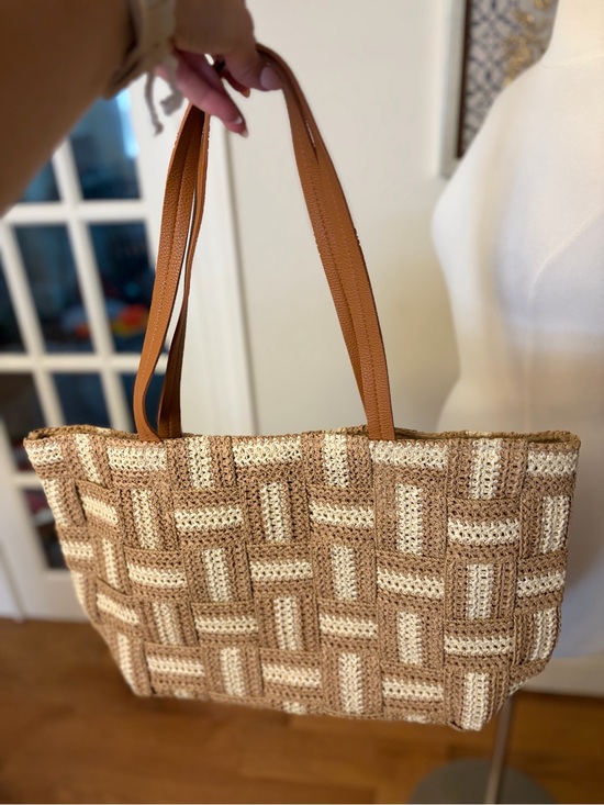 Handbags - Woven Straw Tote Bag in Tan & Cream